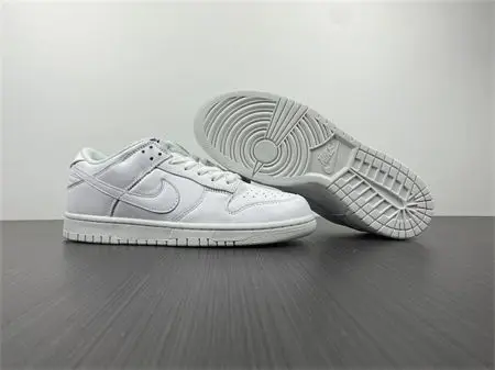 Nike Dunk Low Triple White 