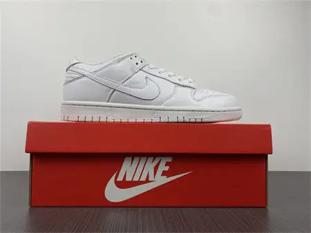 Nike Dunk Low Triple White 