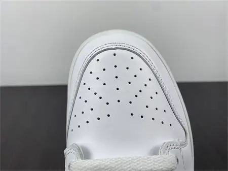 Nike Dunk Low Triple White 