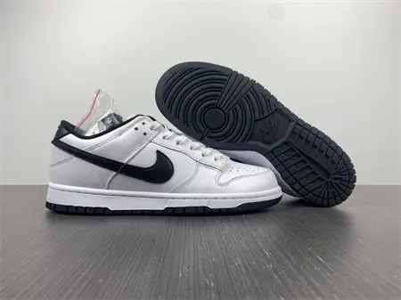 Nike Dunk Low White Black 
