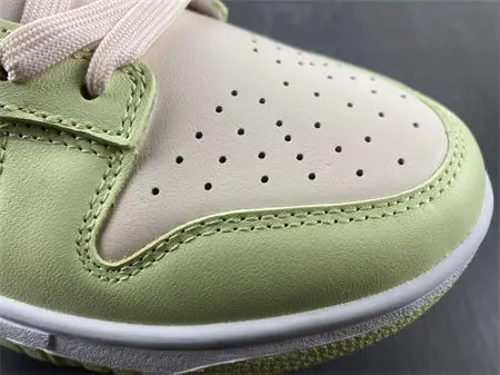 Nike Dunk Low Lime Ice 