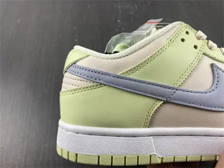 Nike Dunk Low Lime Ice 