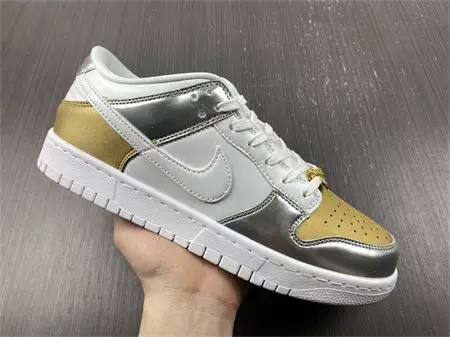Nike Dunk Low Heirloom 