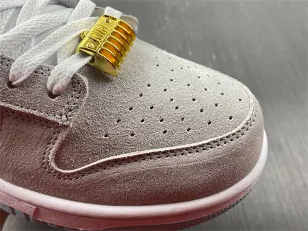 Nike Dunk Low SE Barber Shop Grey 