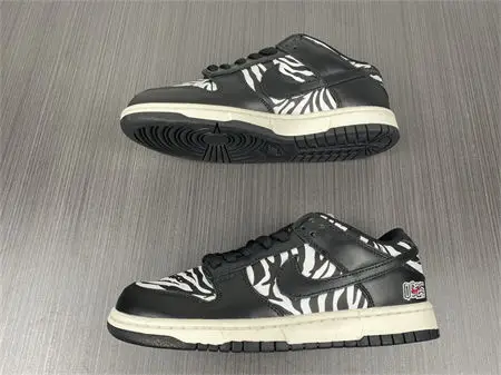 Nike SB Dunk Low OG QS Quartersnacks Zebra 