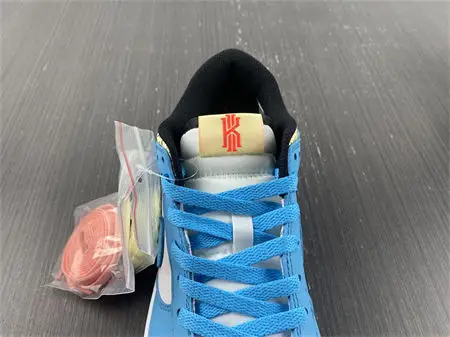 Nike Dunk Low Kyrie Irving Baltic Blue 