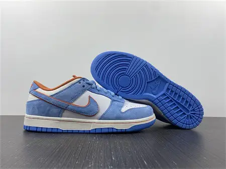 Nike SB Dunk 
