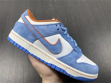 Nike SB Dunk 