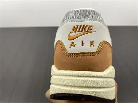 Nike Air Max 1 Patta Waves Monarch 