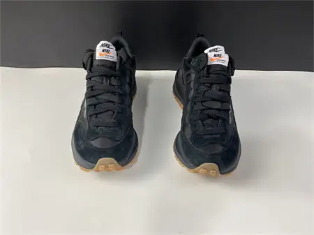 Nike Vaporwaffle sacai Black Gum 