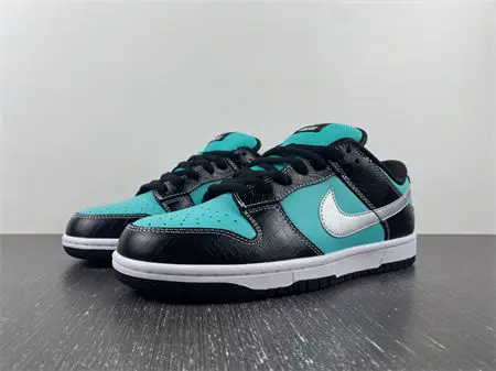 Nike SB Dunk Low Diamond Supply Co. Aqua Blue 