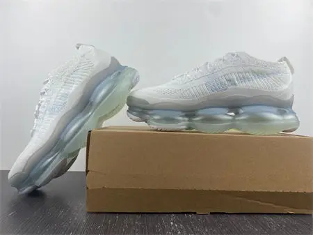 Nike Air Max Scorpion FK White Football 