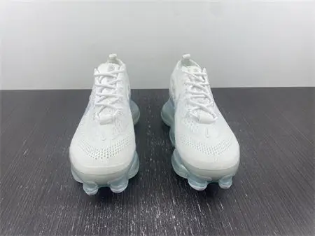 Nike Air Max Scorpion FK White Football 