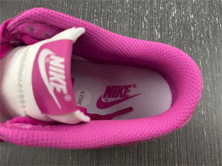 Nike Dunk Low Active Fuchsia 