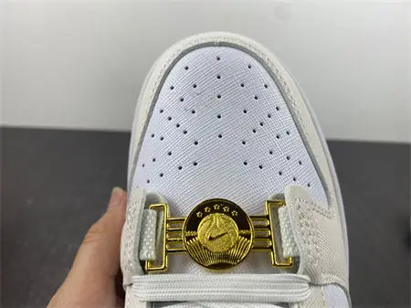 Nike Dunk Low SE Just Do It White Phantom 