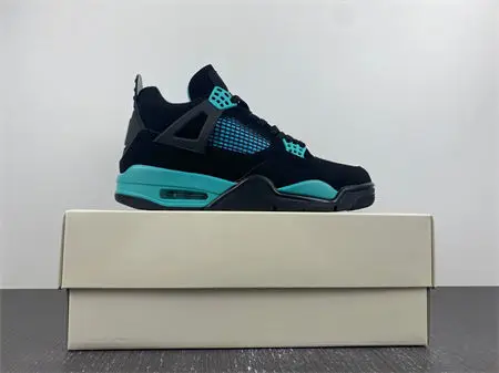 Jordan 4 Retro 