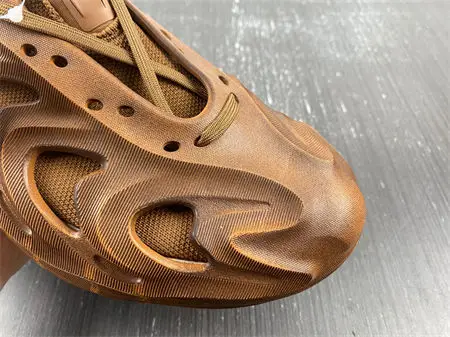 adidas adiFOM Q Cosmic Way Runners Mars 