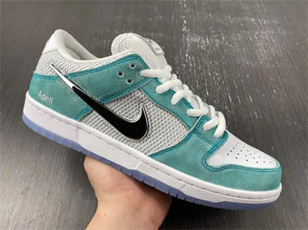 Nike SB Dunk Low April Skateboards 