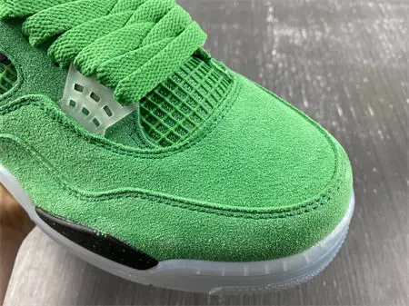 Air Jordan 4 PE 