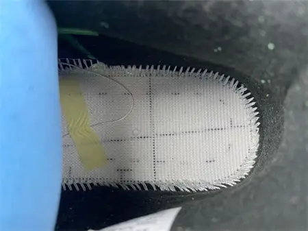 Air Jordan 4 PE 