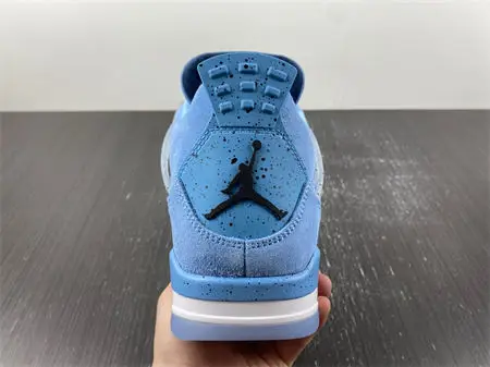 Jordan 4 Retro UNC AJ4 