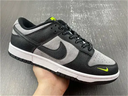 Nike Dunk Low 'Black Grey Green Strike' 