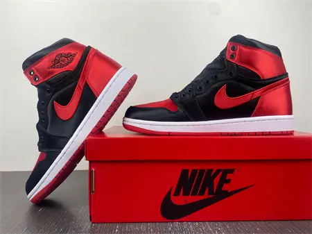 Jordan 1 Retro High OG Satin Bred 