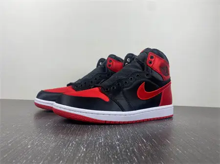 Jordan 1 Retro High OG Satin Bred 